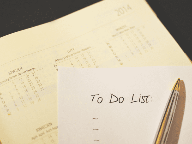 Traditional Pen-and-Paper Method: Pros and Cons of Manual Expense Tracking